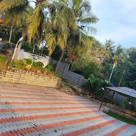 The Urban Getaway Villa Thiruvananthapuram Exterior foto