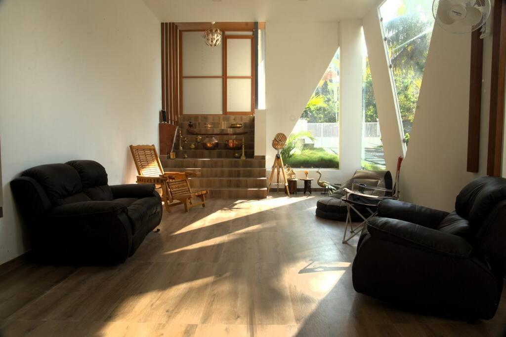 The Urban Getaway Villa Thiruvananthapuram Exterior foto